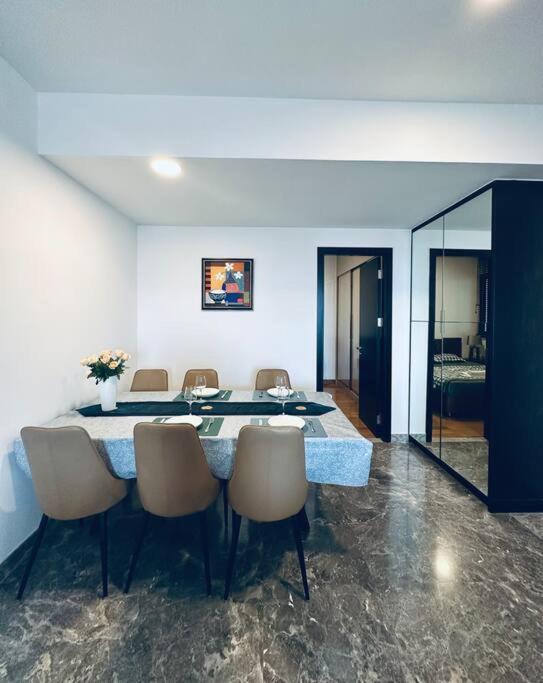 D1Mension 3Br Luxury Condo City Center In Dist 1 Ho Şi Min Dış mekan fotoğraf